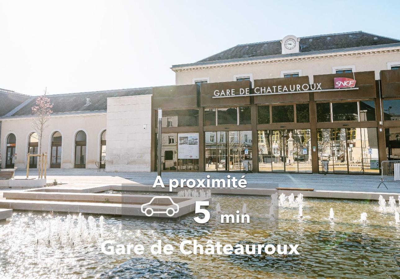 Le Studio Design ⸱ Stationnement Gratuit ⸱ Fibre Déols Exterior photo