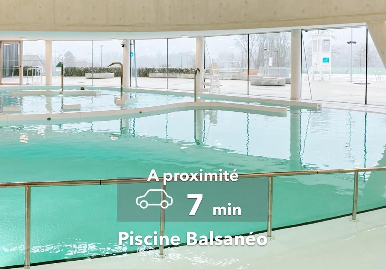 Le Studio Design ⸱ Stationnement Gratuit ⸱ Fibre Déols Exterior photo